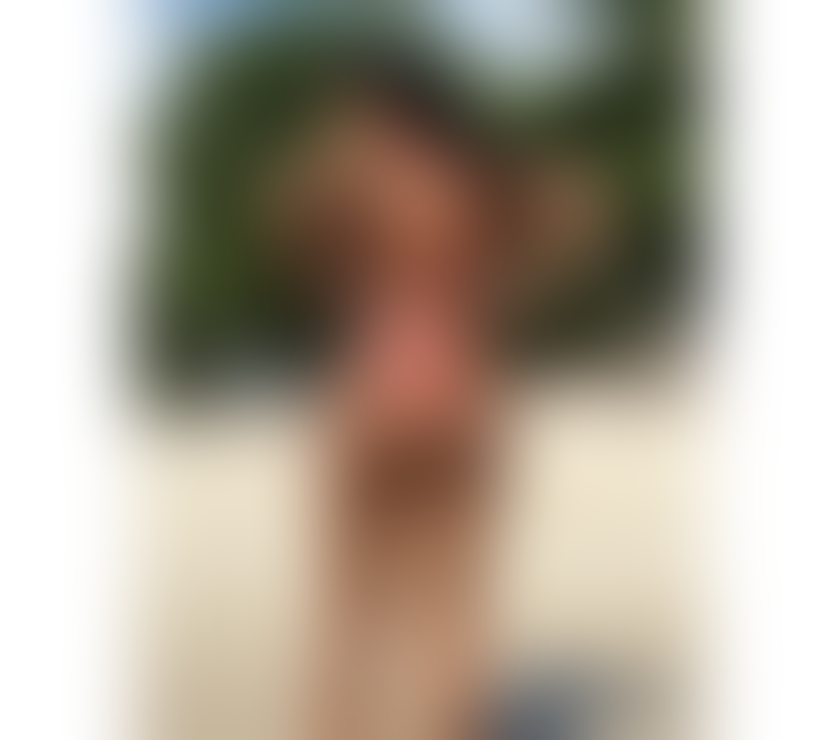 Escorts East London Barking Station - East London - Photos for skinny Brazilian brunette with big ass and curly hair